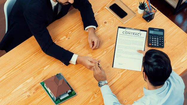 Moving Forward with Confidence with the Support of a Mediator Crowthorne